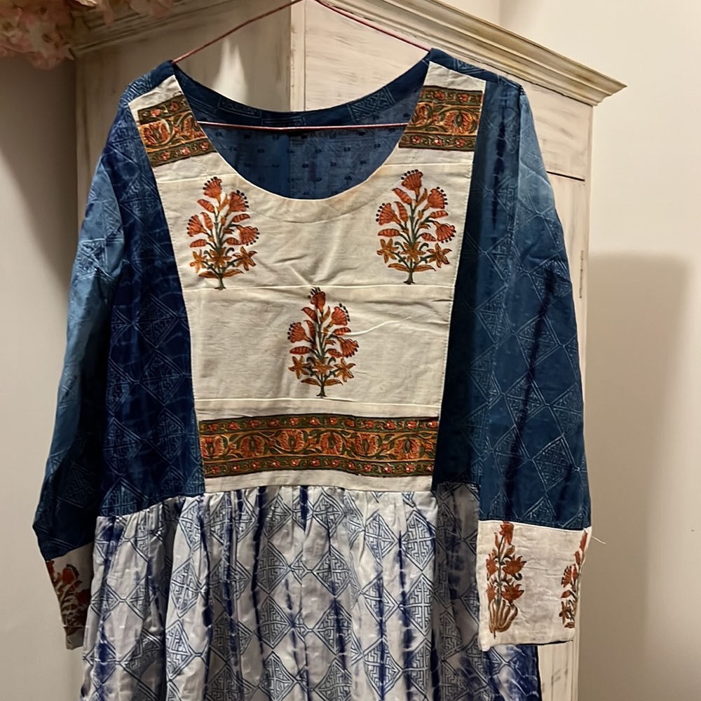 Jaipur long dress. Size large. Worn just once. Can’t negotiate price. - Picture 5 of 5